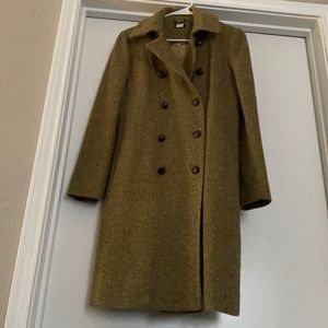 JCrew Wool Coat. Green with brown buttons. Size 6.